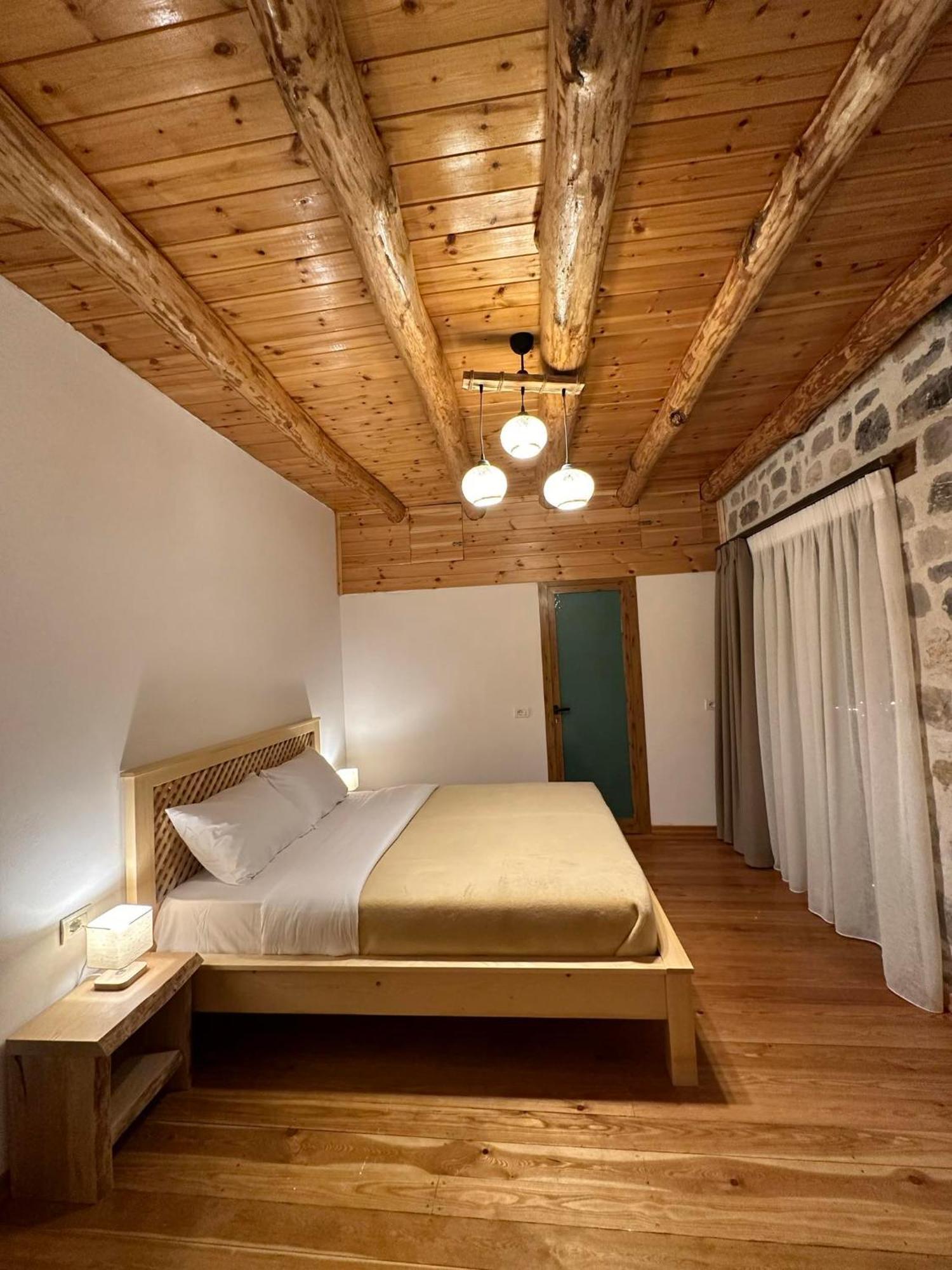 Valter & Drita'S Guesthouse Theth Ngoại thất bức ảnh