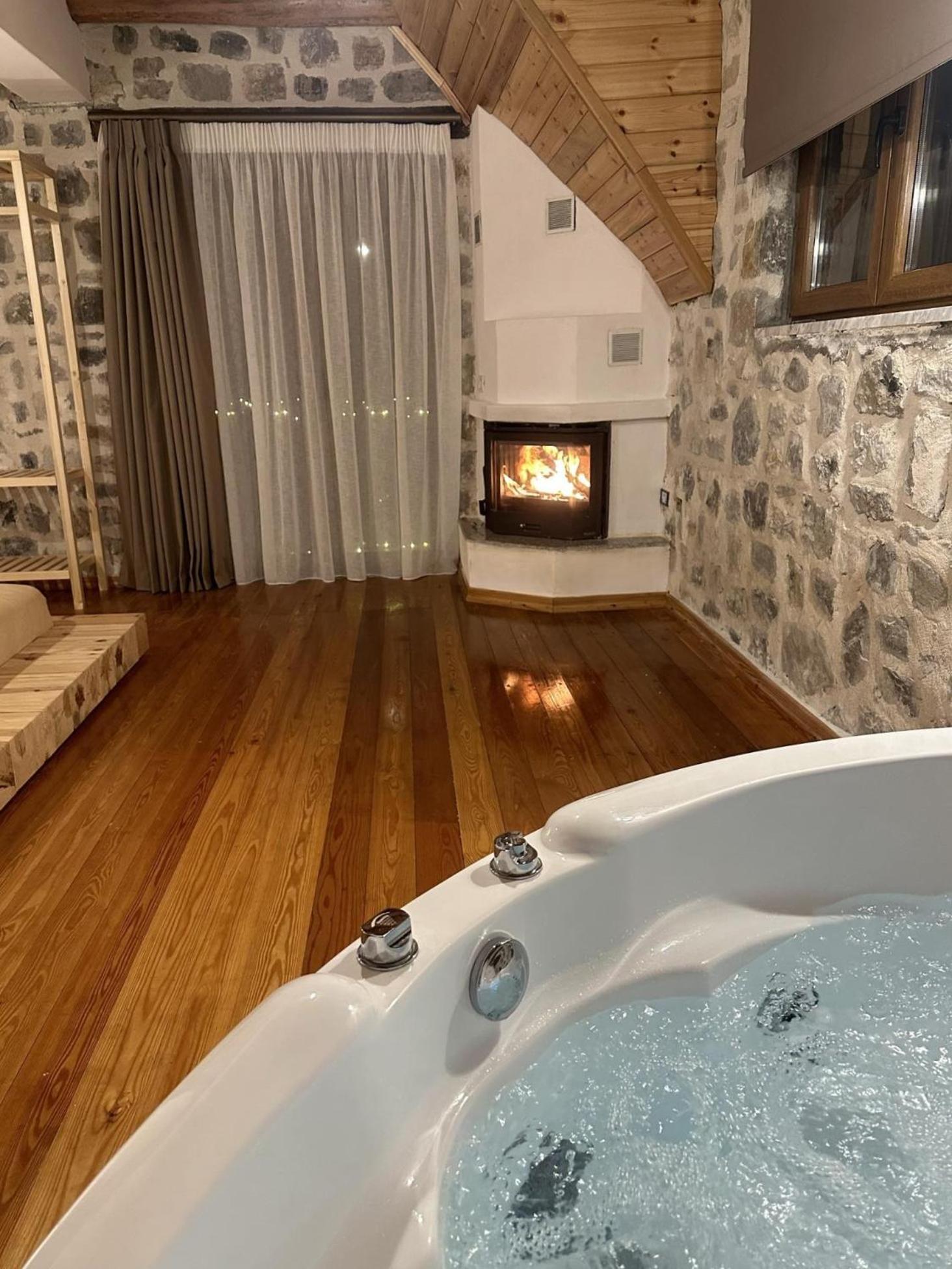 Valter & Drita'S Guesthouse Theth Ngoại thất bức ảnh