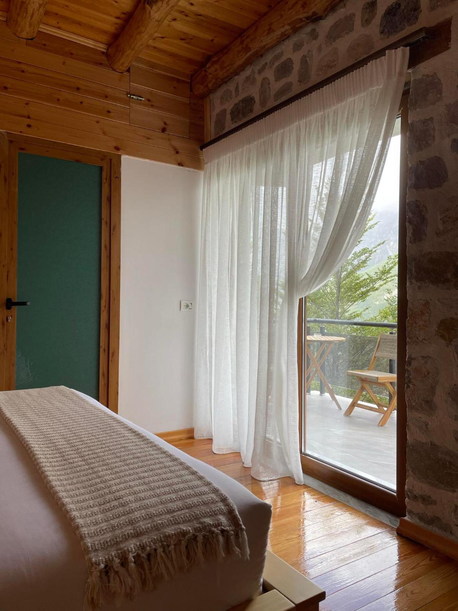 Valter & Drita'S Guesthouse Theth Ngoại thất bức ảnh
