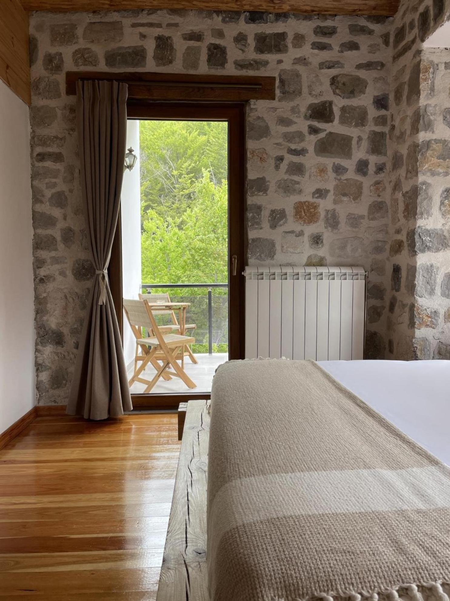 Valter & Drita'S Guesthouse Theth Ngoại thất bức ảnh