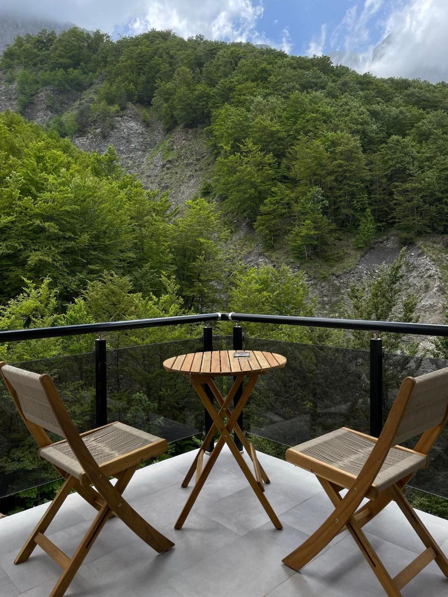 Valter & Drita'S Guesthouse Theth Ngoại thất bức ảnh