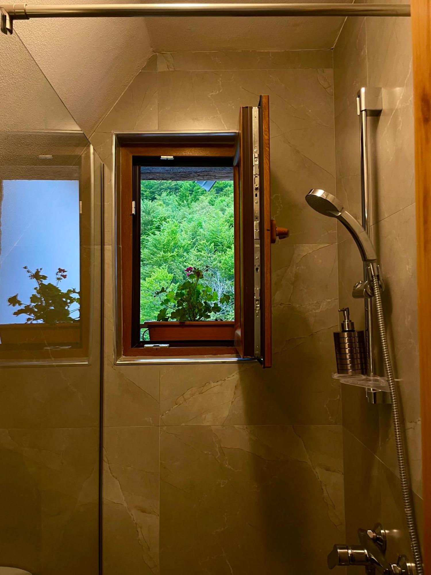 Valter & Drita'S Guesthouse Theth Ngoại thất bức ảnh