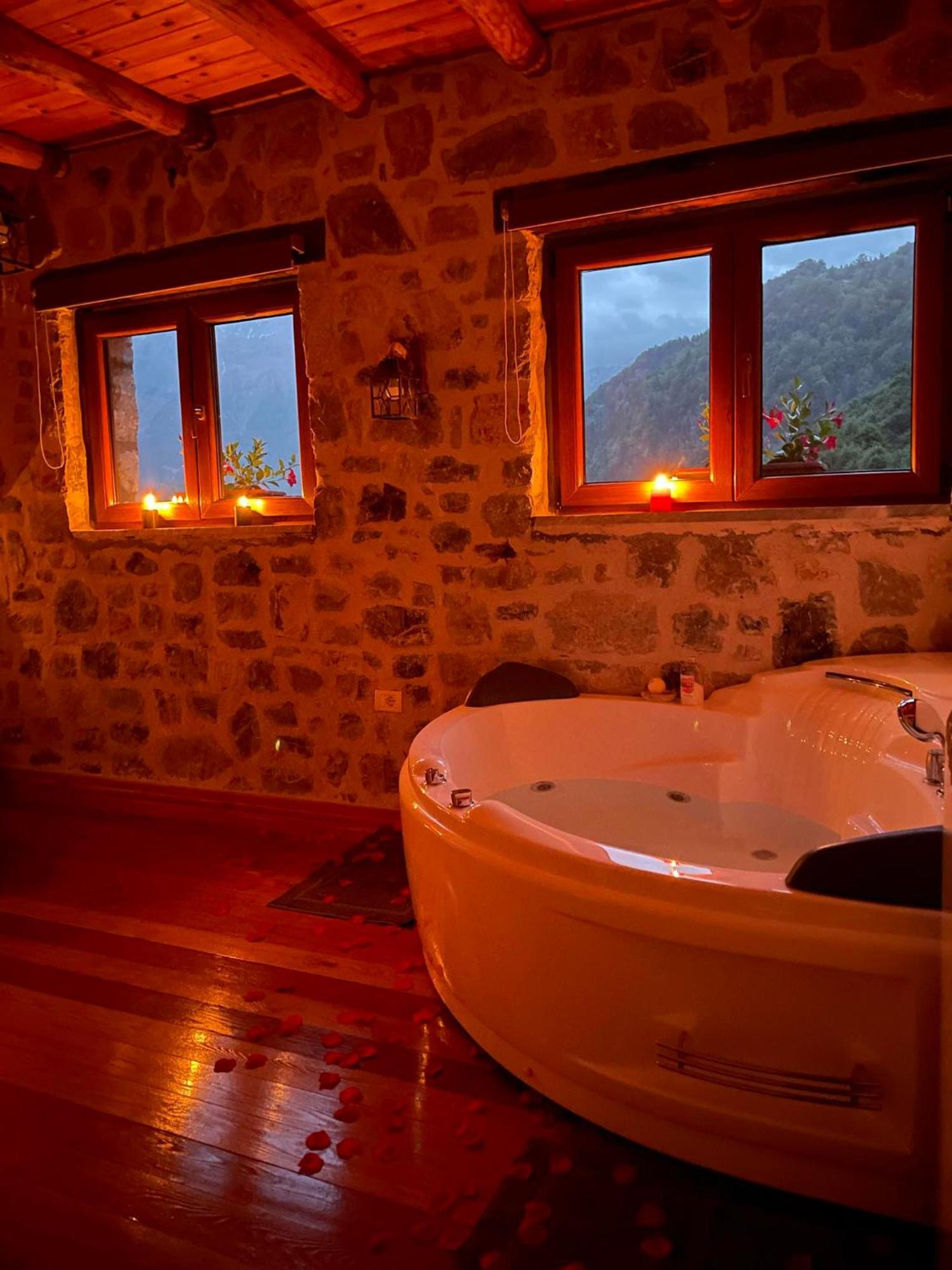 Valter & Drita'S Guesthouse Theth Ngoại thất bức ảnh