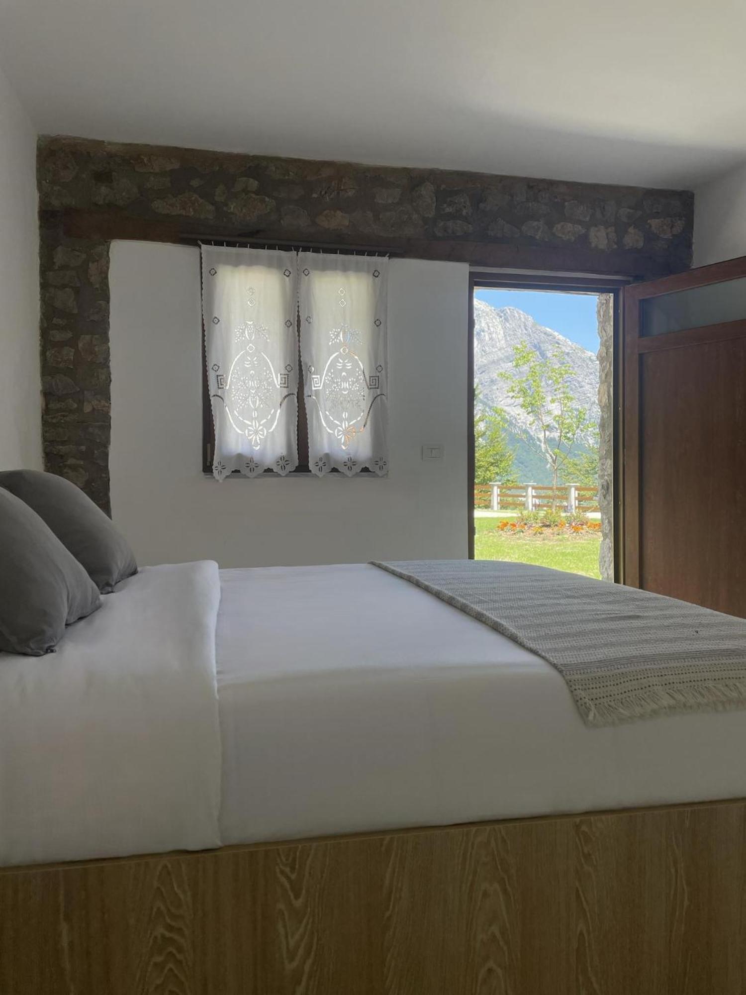 Valter & Drita'S Guesthouse Theth Ngoại thất bức ảnh